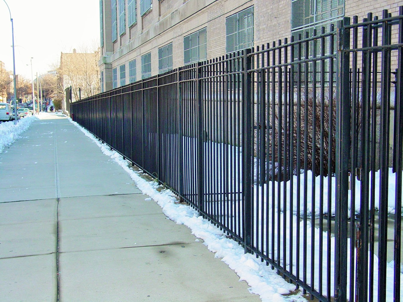 Iron picket fence FN 003