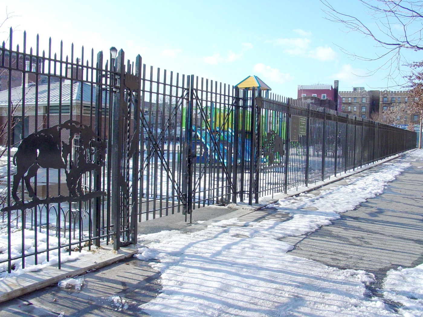 Iron picket fence FN 005