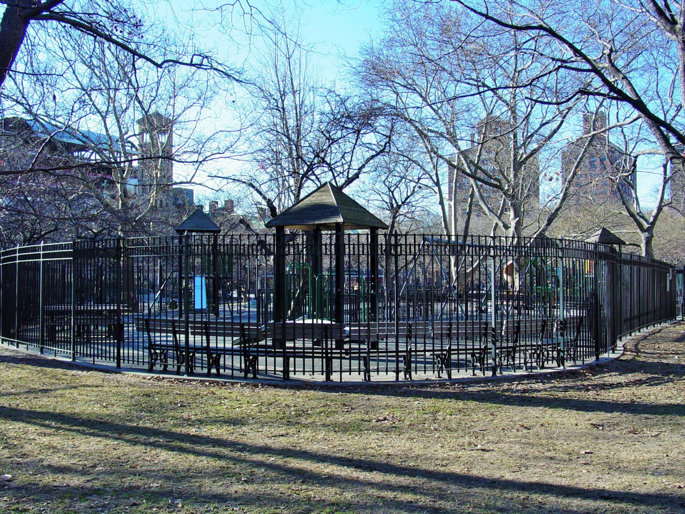 Iron picket fence FN 008
