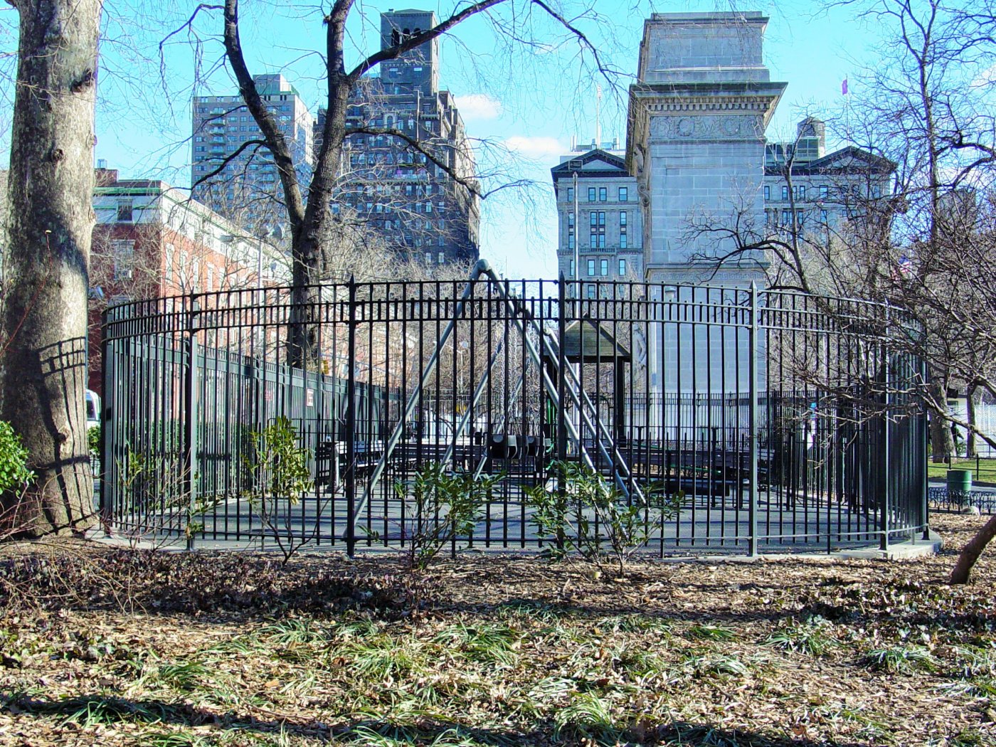 Iron picket fence FN 009