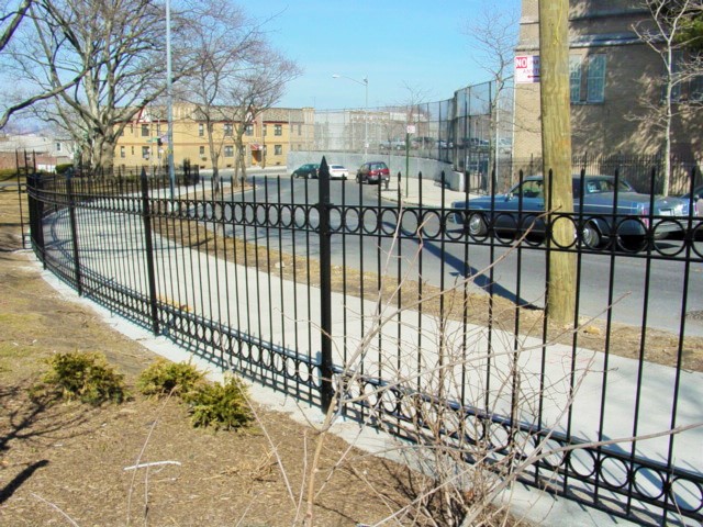 Iron picket fence FN 016