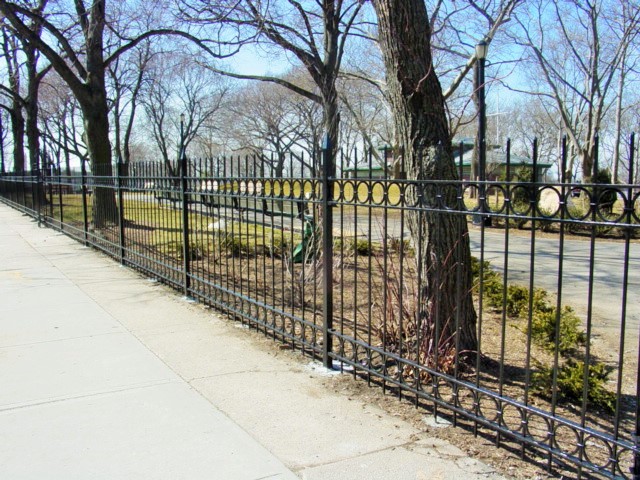 Iron picket fence FN 017