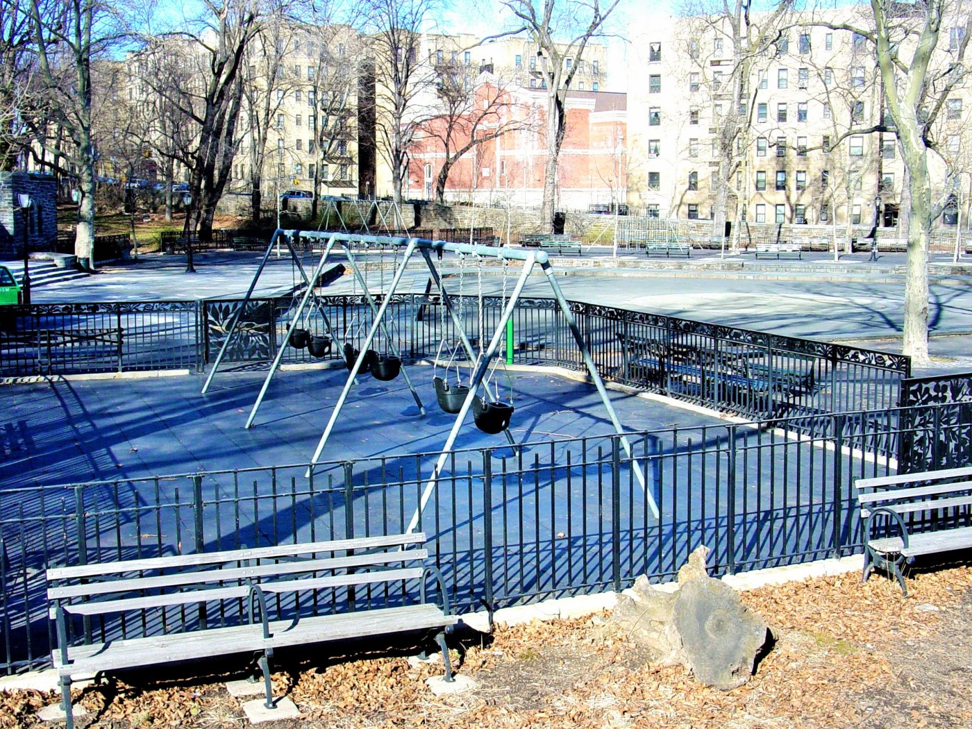 Iron picket fence FN 029