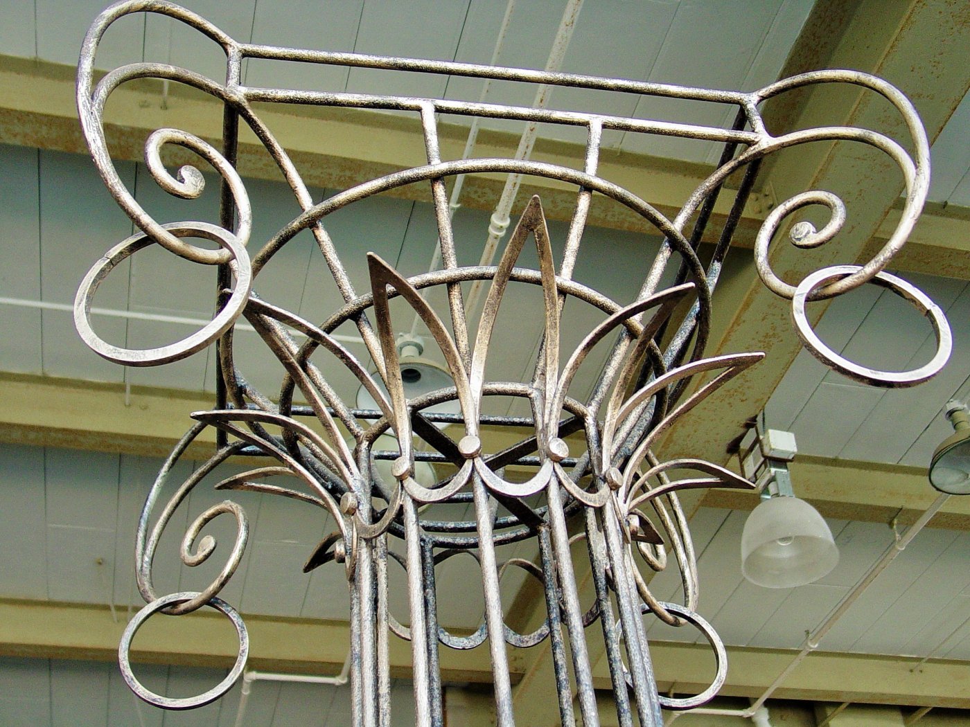 Wrought iron miccellennauus MC 018