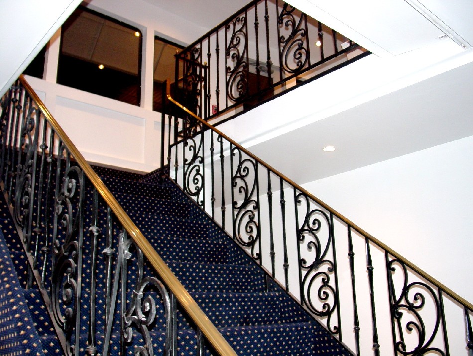 Wrought iron rail RL 004