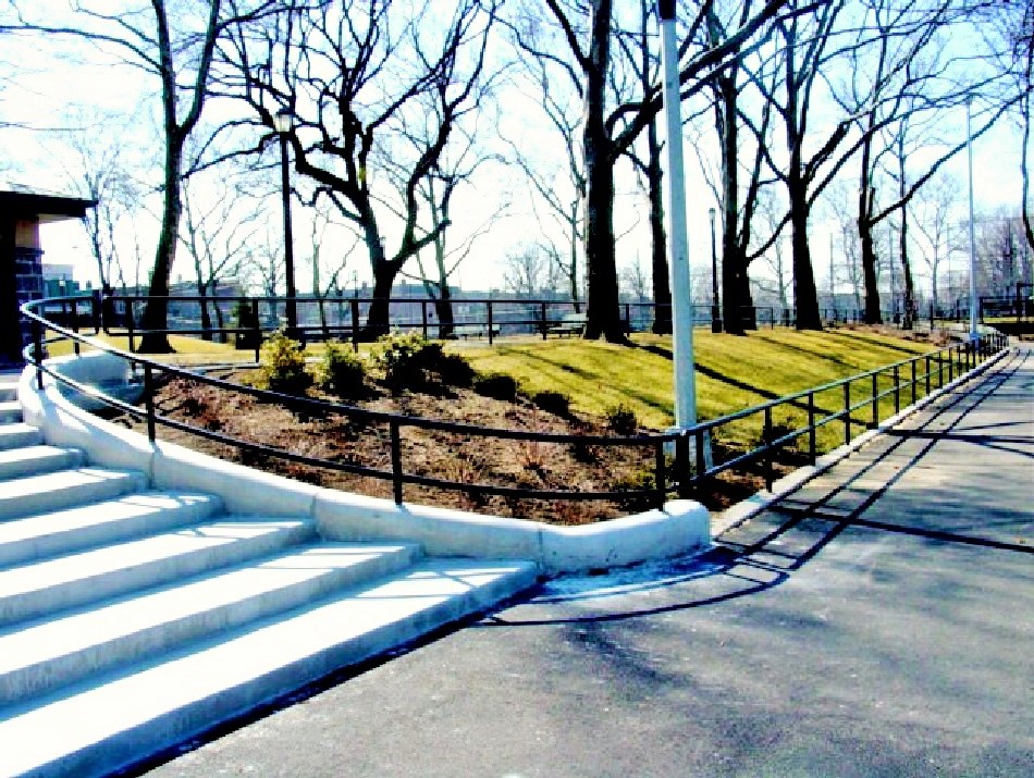 Wrought iron rail RL 019